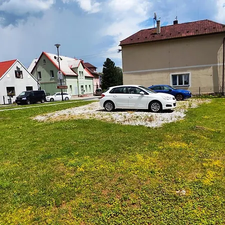 Apartament Ruze