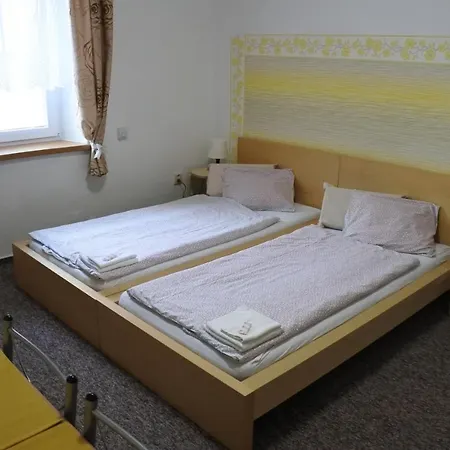 Ruze Apartment *